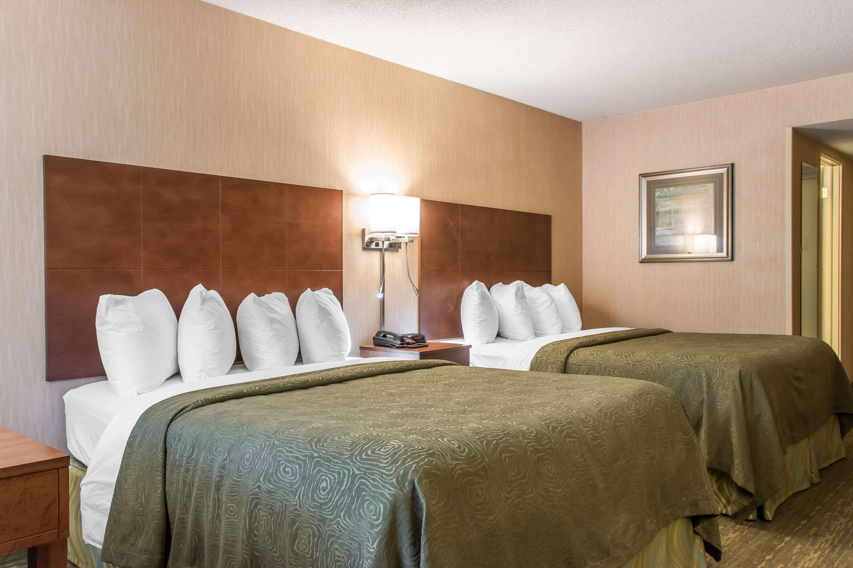 Quality Inn Бедфорд Екстериор снимка