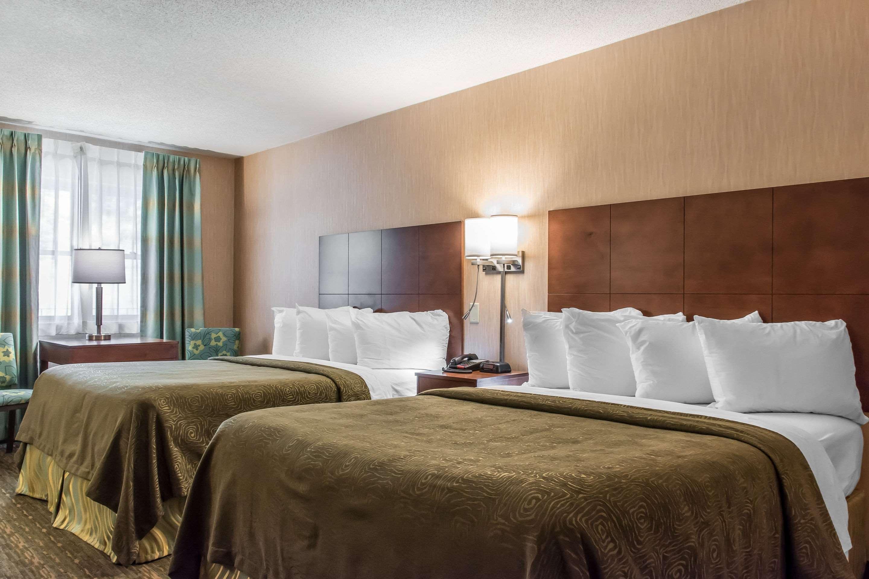 Quality Inn Бедфорд Екстериор снимка