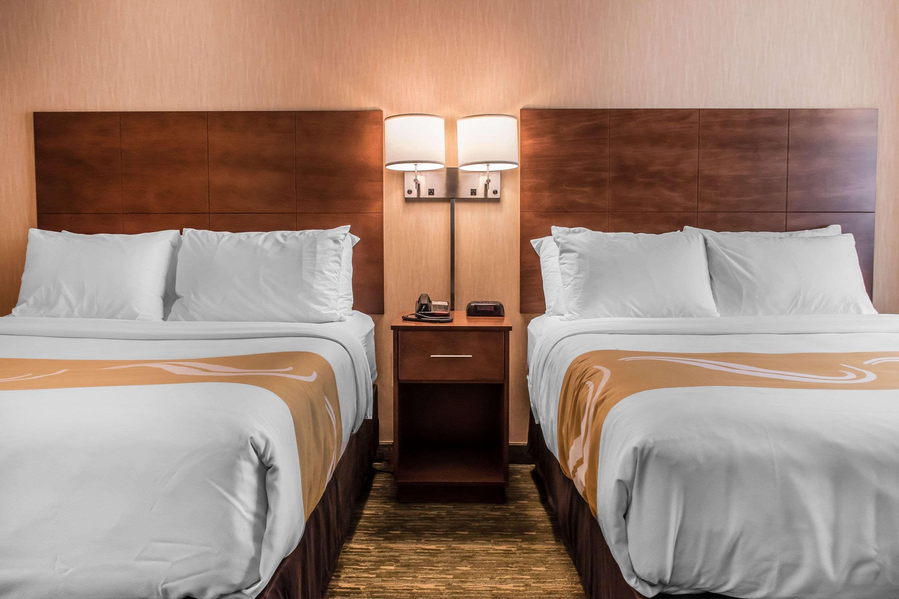 Quality Inn Бедфорд Екстериор снимка