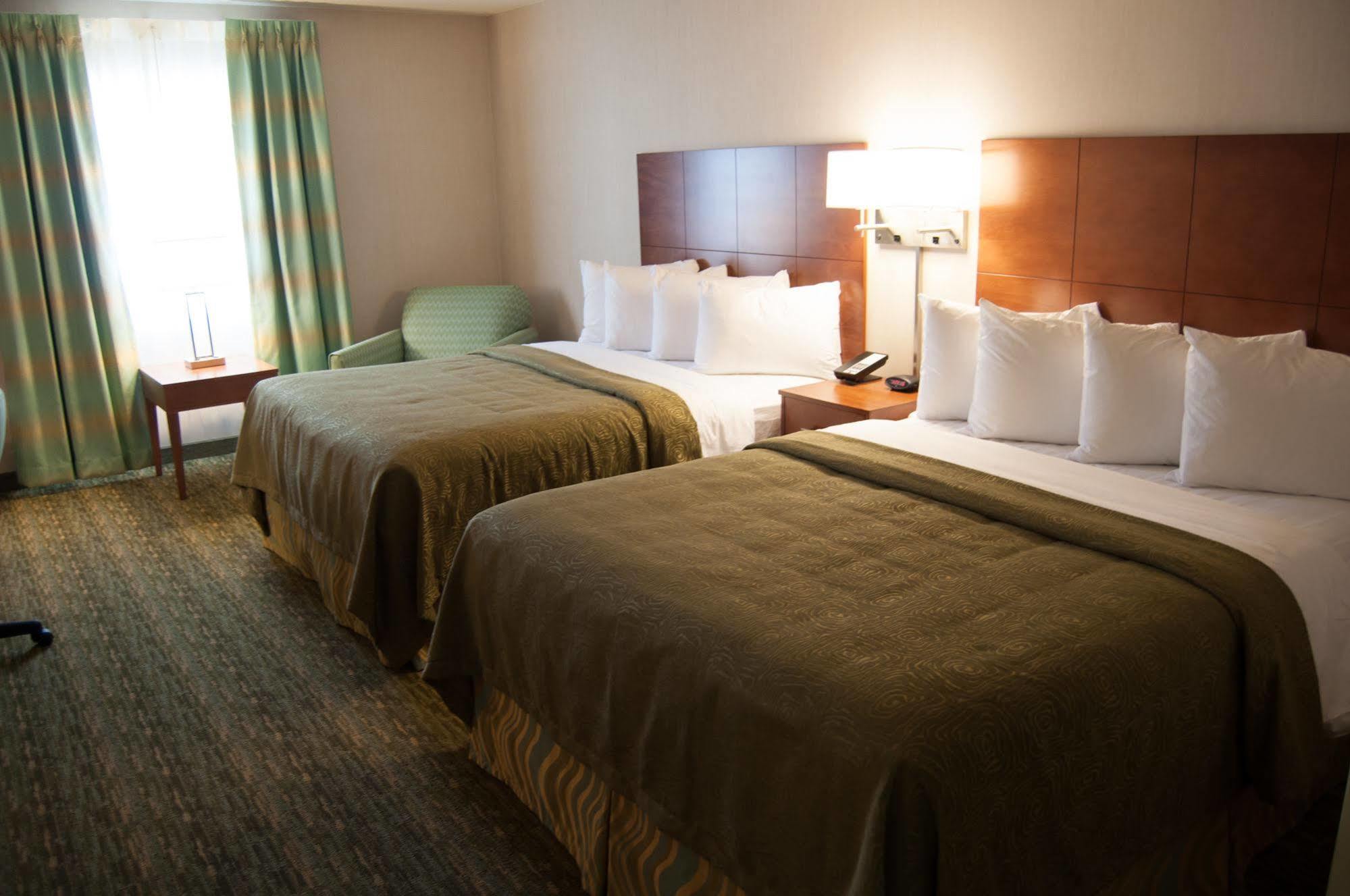 Quality Inn Бедфорд Екстериор снимка